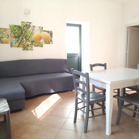 Ferienwohnung Sea Breeze House Amalfi Exterior foto