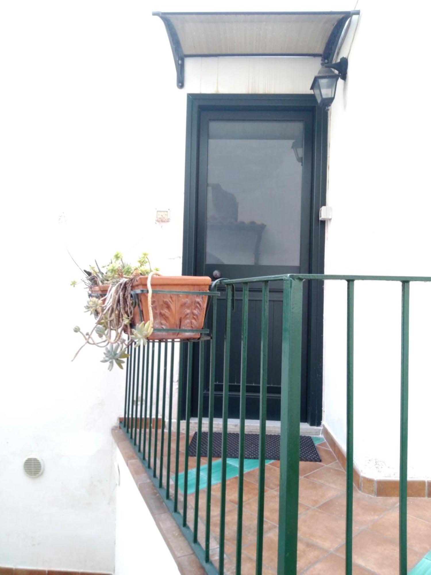 Ferienwohnung Sea Breeze House Amalfi Exterior foto